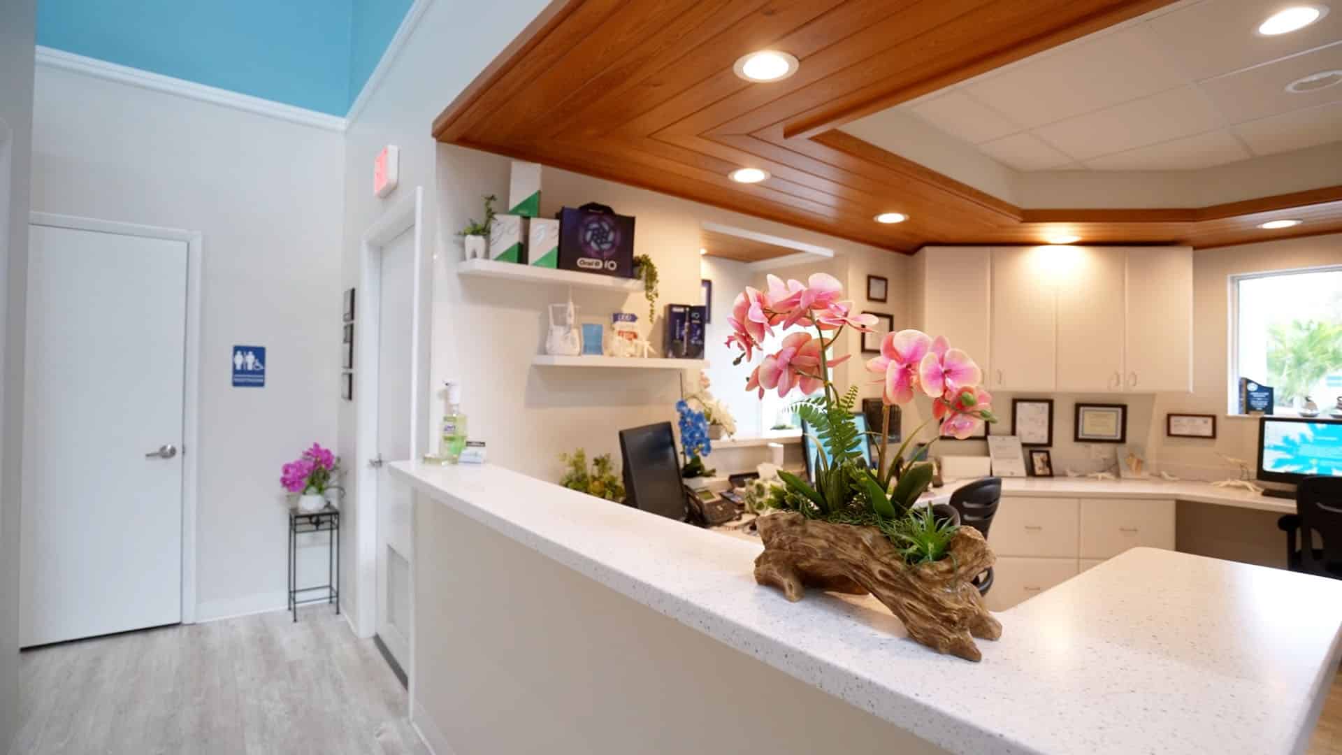 Front desk stuart 14 1920x1080