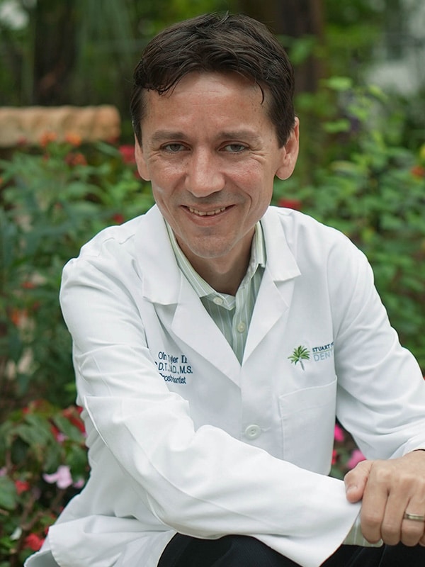 Doc pose 1 dsc08053 6x8